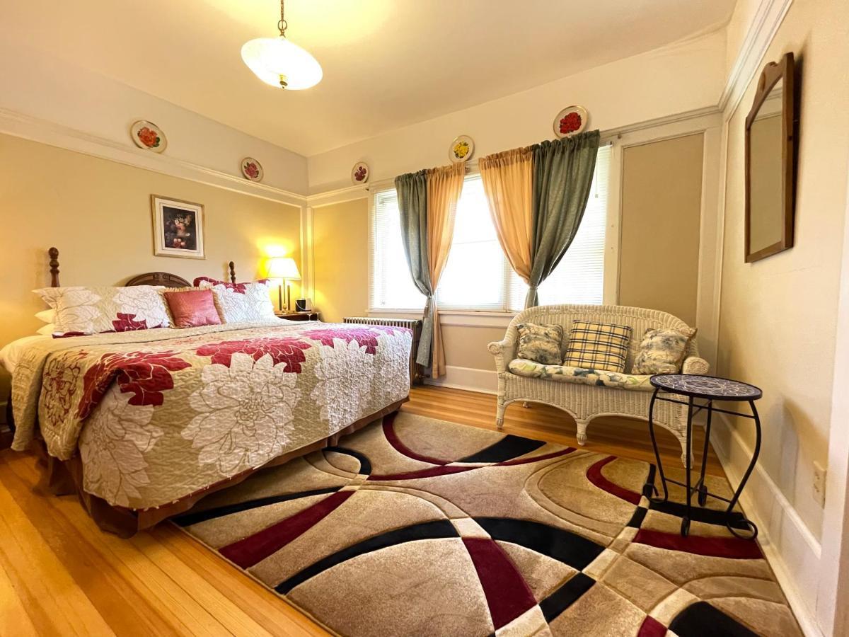 ויסקונסין דלס White Rose Inns & Motel מראה חיצוני תמונה