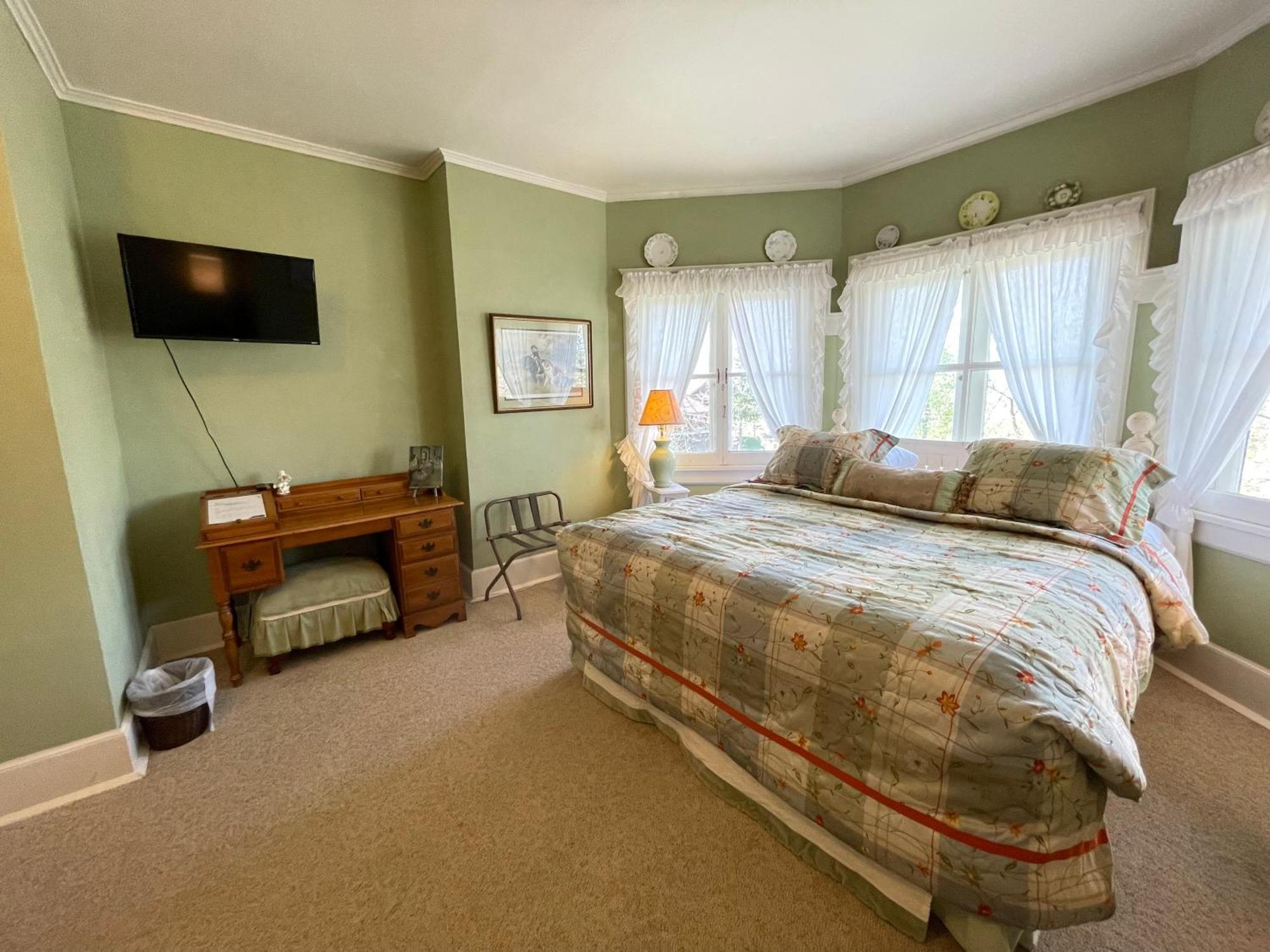 ויסקונסין דלס White Rose Inns & Motel מראה חיצוני תמונה